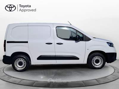 Toyota Proace Proace City Furgone 1.2 Turbo Active L1 Bianco usata Cagliari