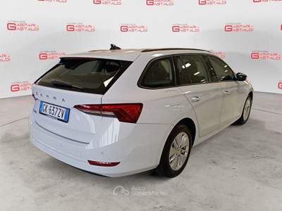 Skoda Octavia Octavia 2.0 TDI EVO SCR DSG Wagon Executive Bianco usata Villaga