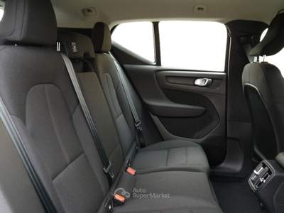 Volvo XC40 B3 automatico Essential Grigio usata Feltre