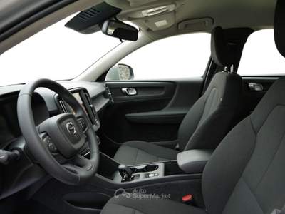 Volvo XC40 B3 automatico Essential Grigio usata Feltre