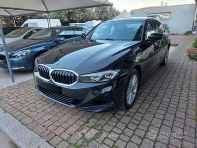 BMW Serie 3 318d 318d 48V usata SINISCOLA