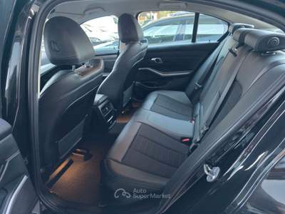 BMW Serie 3 318d 318d 48V usata SINISCOLA