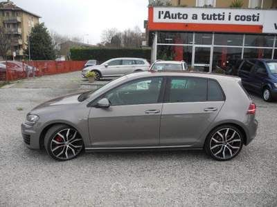 Volkswagen Golf GTD 2.0 TDI DSG 5p. BlueMotion T usata Mantova