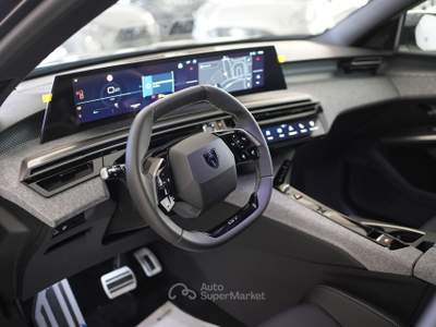 Peugeot 3008 Hybrid 136 e-DCS6 GT Grigio usata Pozzuoli