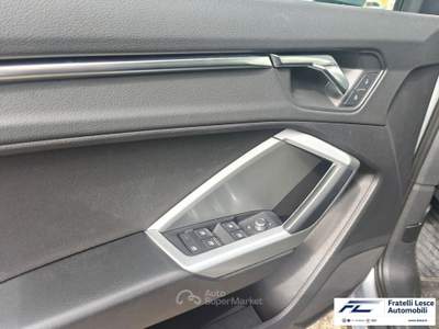 Audi Q3  35 2.0 tdi Business s-tronic Grigio usata Cassano allo Ionio