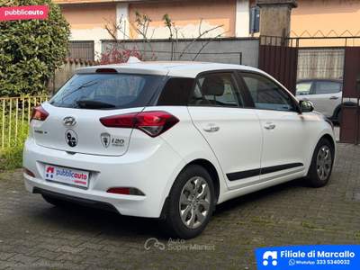 Hyundai i20 i20 1.2 5p. Econext Classic Bianco usata Marcallo con Casone