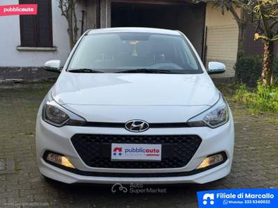 Hyundai i20 i20 1.2 5p. Econext Classic Bianco usata Marcallo con Casone