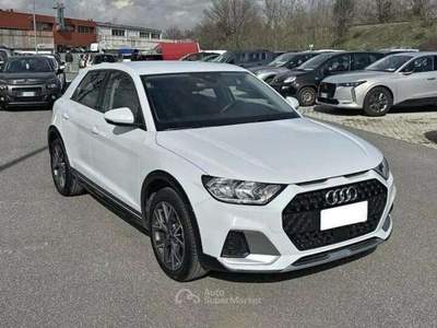 Audi A1 Sportback 30 1.0 tfsi Admired 110cv s-tronic Bianco usata Roma