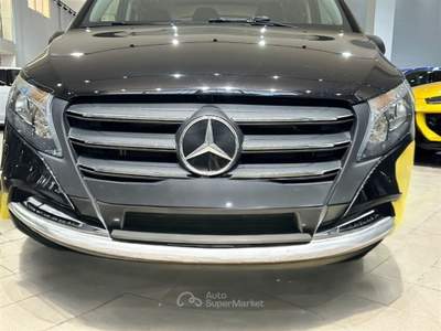 Mercedes-Benz Vito Vito Tourer XL doppie porte Nero usata Palermo