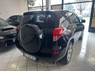 Toyota RAV4 Rav4 III RAV4 2.2 d-4d Sol 136cv Grigio usata Caravaggio
