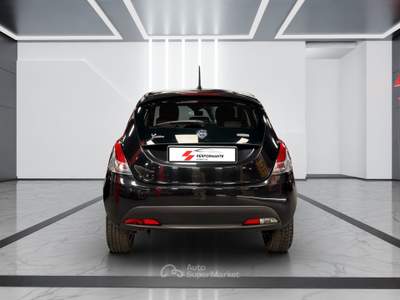 Lancia Ypsilon 1.0 firefly hybrid Silver Plus s&amp;s 70cv Blu/Azzurro usata Roma