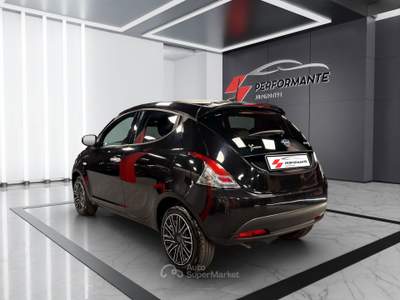 Lancia Ypsilon 1.0 firefly hybrid Silver Plus s&amp;s 70cv Blu/Azzurro usata Roma