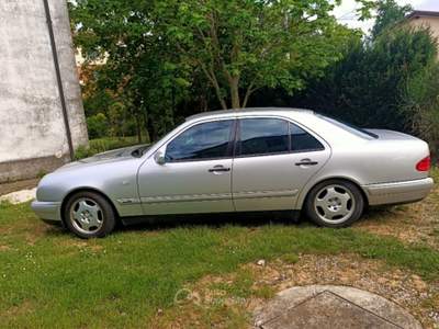 Mercedes-Benz Classe E Mercedes E 200 Advantgarde W210 Metano Benzina Argento usata Castel San Pietro Terme