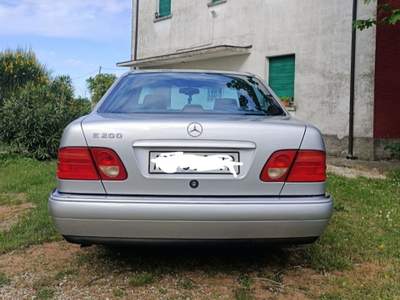 Mercedes-Benz Classe E Mercedes E 200 Advantgarde W210 Metano Benzina Argento usata Castel San Pietro Terme