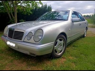 Mercedes-Benz Classe E Mercedes E 200 Advantgarde W210 Metano Benzina Argento usata Castel San Pietro Terme