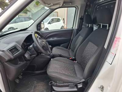 Opel Combo 1.6 CDTI CON FRIGO - 2017 Bianco usata ANDRIA