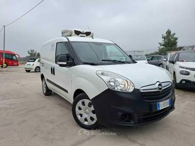Opel Combo 1.6 CDTI CON FRIGO - 2017 Bianco usata ANDRIA