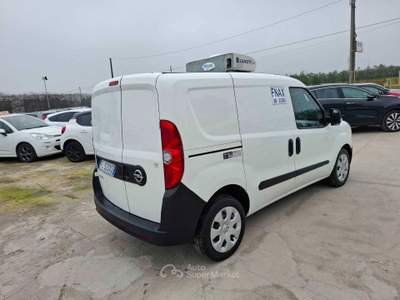 Opel Combo 1.6 CDTI CON FRIGO - 2017 Bianco usata ANDRIA