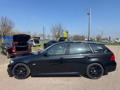 BMW Serie 3 320d 320d Touring M-Sport auto tetto navi pelle Nero usata Ravenna
