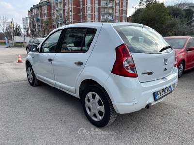 Dacia Sandero OK NEOPATENTATI Bianco usata Bologna