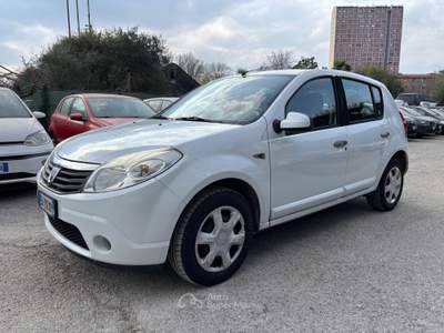 Dacia Sandero OK NEOPATENTATI Bianco usata Bologna