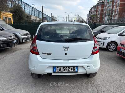 Dacia Sandero OK NEOPATENTATI Bianco usata Bologna