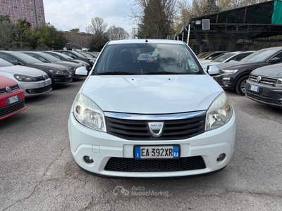 Dacia Sandero OK NEOPATENTATI Bianco usata Bologna