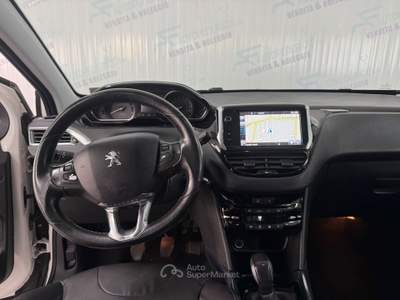 Peugeot 2008 Peugeot 2008 1.6 Hdi 92cv Bianco usata Pompei