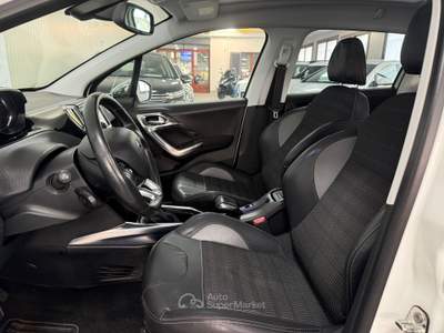 Peugeot 2008 Peugeot 2008 1.6 Hdi 92cv Bianco usata Pompei
