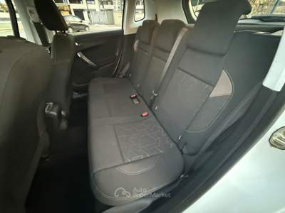 Peugeot 2008 ALLURE 1.6e-HDi 92CV S&S Bianco usata giugliano in campania