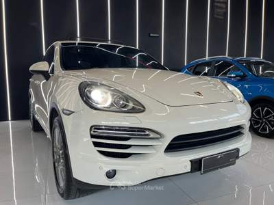 Porsche Cayenne 3.0 Diesel TETTO FULL OPTIONAL Bianco usata Agliana