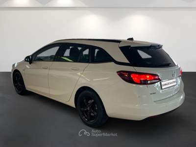 Opel Astra V Sports Tourer 1.5 cdti Business Elegance s&s 122cv at9 Bianco usata Padova