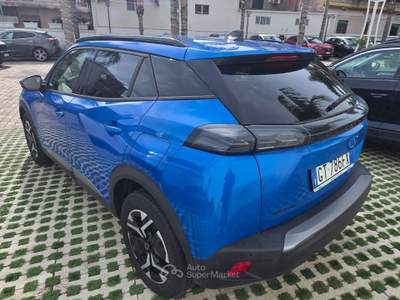 Peugeot 2008 nuovo allure bluehdi 130 eat8 s&s Blu/Azzurro usata Fisciano