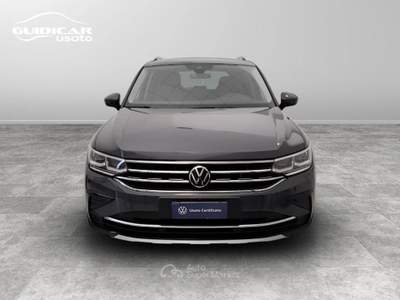 Volkswagen Tiguan 2.0 TDI SCR Elegance 4Motion DSG Grigio usata Lucca