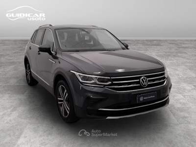 Volkswagen Tiguan 2.0 TDI SCR Elegance 4Motion DSG Grigio usata Lucca