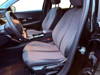 Peugeot 208 5p - allure puretech 100 s&s Nero usata Fisciano