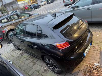Peugeot 208 5p - allure puretech 100 s&s Nero usata Fisciano