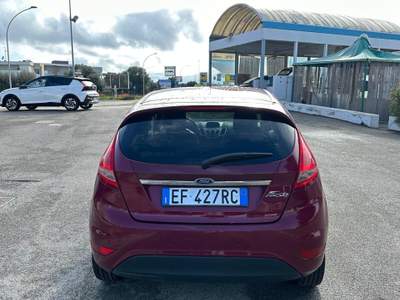Ford Fiesta 5 porte Bz.- GPL Titanium Rosso usata Monopoli
