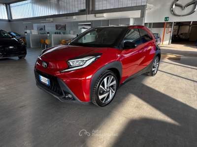 Toyota Aygo 1.0 VVT-i 72 CV 5 porte Lounge Air Rosso usata Imola