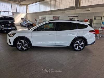 Ford Focus 1.0 EcoBoost Hybrid 125 CV SW Active Bianco usata Imola