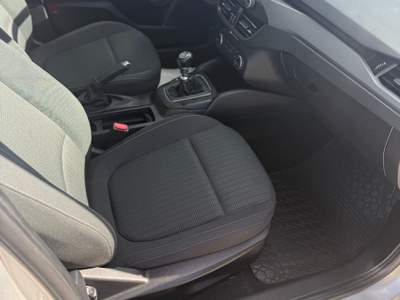 Ford Focus EcoBlue 95 CV SW Business Grigio usata manfredonia