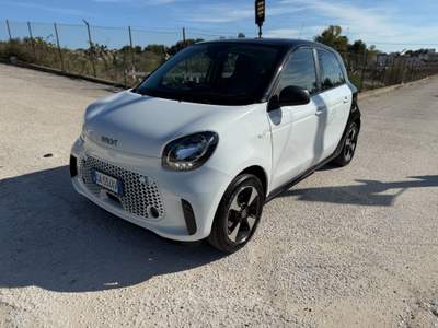 Smart ForFour Passion Bianco usata manfredonia