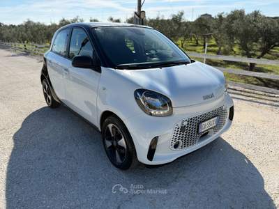 Smart ForFour Passion Bianco usata manfredonia