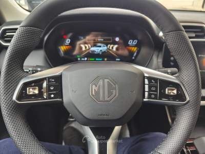 MG ZS MG ZS 1.5 LUXURY HYBRID+ 197CV VARI COLORI / NESSUN VINCOLO Nero usata Meda