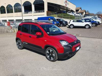 Fiat Pandina 1.0 FireFly 65 CV Hybrid Cross Rosso usata Medesano