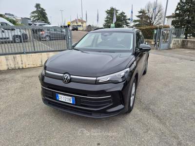 Volkswagen Tiguan 2.0 TDI 150 CV DSG Life Nero usata Medesano