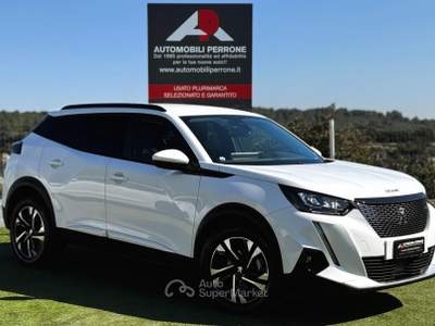 Peugeot 2008 1.5 BlueHDi 110cv  Allure Bianco usata Castellaneta