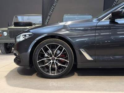 BMW Serie 5 520d d Touring Luxury Grigio usata Bologna
