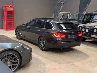 BMW Serie 5 520d d Touring Luxury Grigio usata Bologna