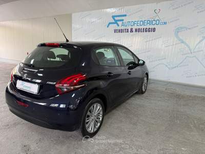 Peugeot 208 Peugeot 208 1.6 Hdi 75cv 5 porte Blu/Azzurro usata Pompei